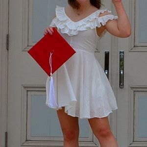 Vestique white cold shoulder dress size small with pockets